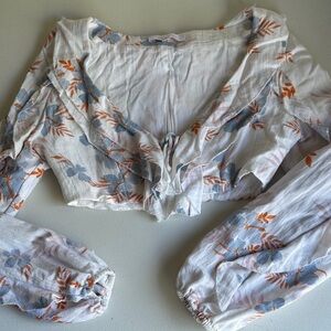 Olivaceous White and Orange Floral Crop Top